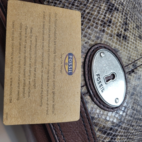 Fossil Bag Crossboby Style Brown Snakeskin Design Leather Adjustable Strap NWOT - Picture 12 of 12